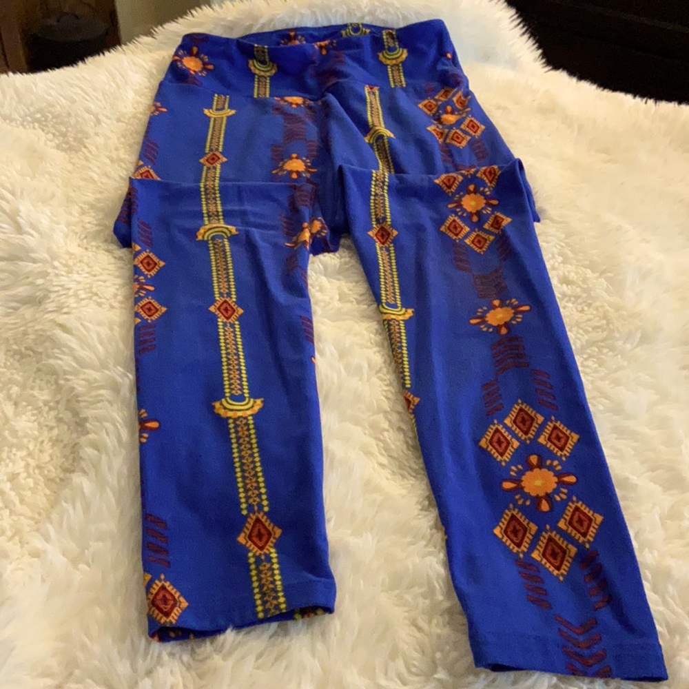 Lularoe leggings/blue Aztec print